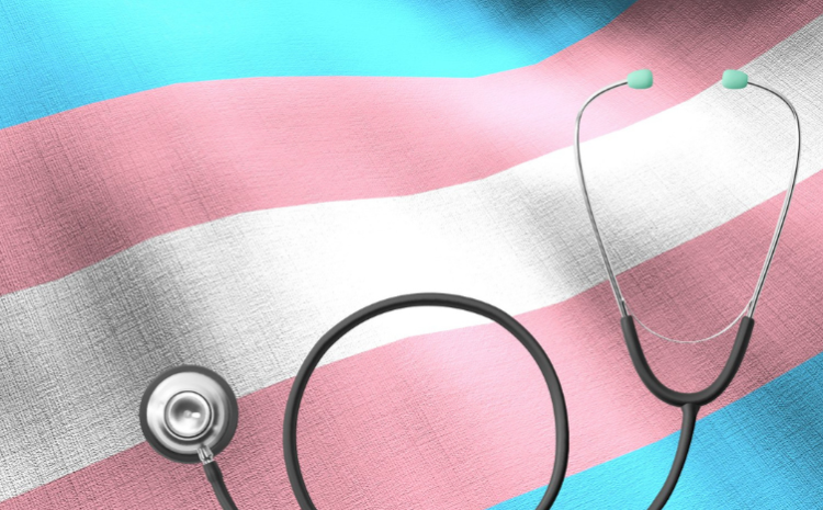  Direito Médico: mulheres trans e travestis têm direito à cirurgia de afirmação de gênero pelo SUS e pelo plano de saúde?