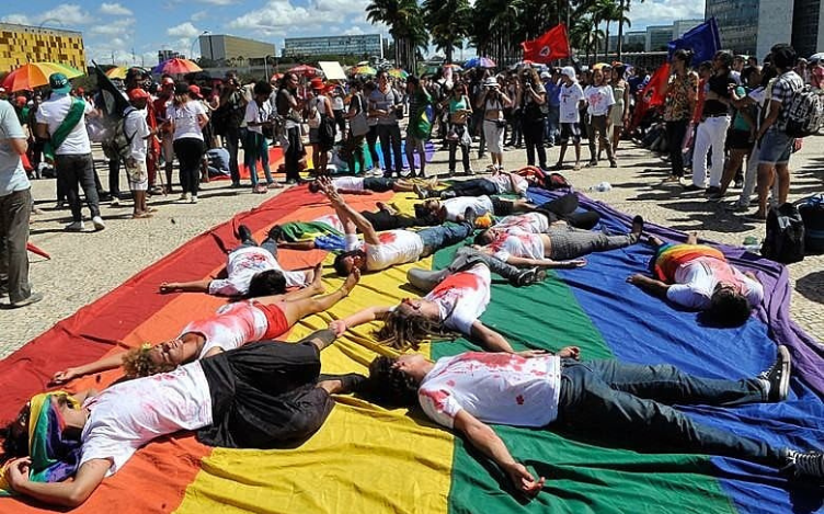  Lei Dandara: entenda o Projeto de Lei nº 7.292/2017, que classifica o homicídio contra pessoas LGBTQIAPN+ como crime hediondo